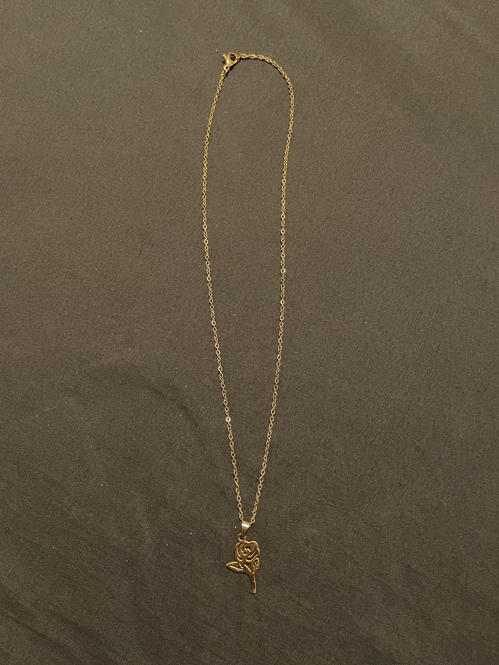 New - 18K gold plated stainless steel necklace